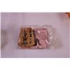 Image 8 : (4) Assorted Decor Items + Misc