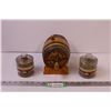 Image 1 : (2) Jars of Spices + Decor Keg