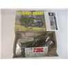 Image 2 : 1:32 UH-1D Huey Gunship and 1:48 AH- 64A Copter
