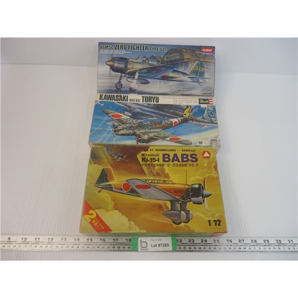 (3) 1:72 Assorted Model Kits