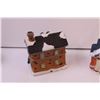 Image 5 : (3) Christmas Village Houses (New Old Stock)
