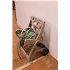 Image 2 : *Garden Hose Reel w/ Hose