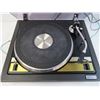Image 3 : Quanta 999 Turntable (powers up)