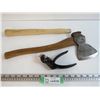 Image 1 : Hatchet - Hammer Handle - Punch?
