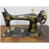 Image 2 : *Singer Sewing Machine