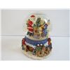 Image 2 : Christmas Snow Globe