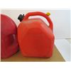 Image 2 : (2) 5 Gallon Gas Cans