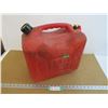 Image 1 : 6 Gallon Gas Can
