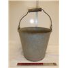 Image 3 : old galvanized bucket, good condition w/ handle