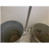 Image 3 : 2 old galvanized buckets w/ 2 metal handles