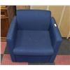 Image 1 : BLUE LIVINGROOM TUB CHAIR