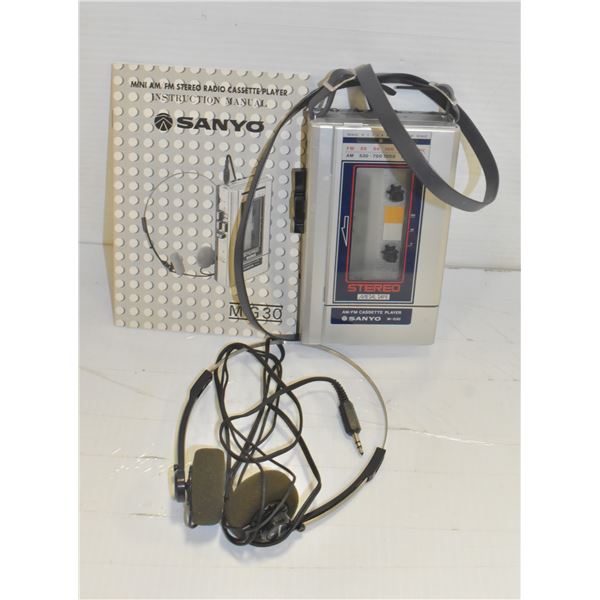 SANYO AM/FM CASSETTE PLAYER