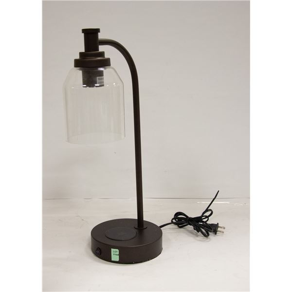 METAL AND GLASS TABLE LAMP
