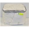 Image 1 : REPACKED GLUCKSTEIN HOME WHITE FLANNEL QUEEN