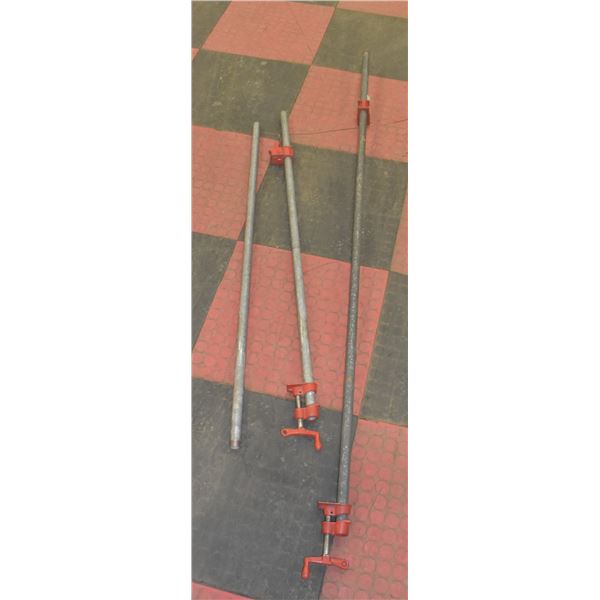 PAIR OF LARGE WOOD CLAMPS