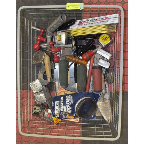 WIRE BIN OF ESTATE TOOLS