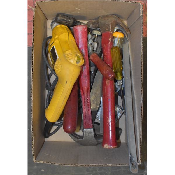 FLAT OF MIXED ESTATE TOOLS