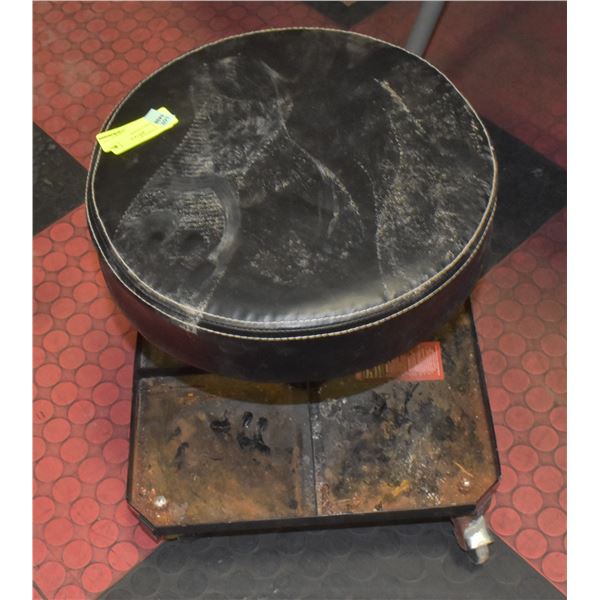MECHANICS STOOL