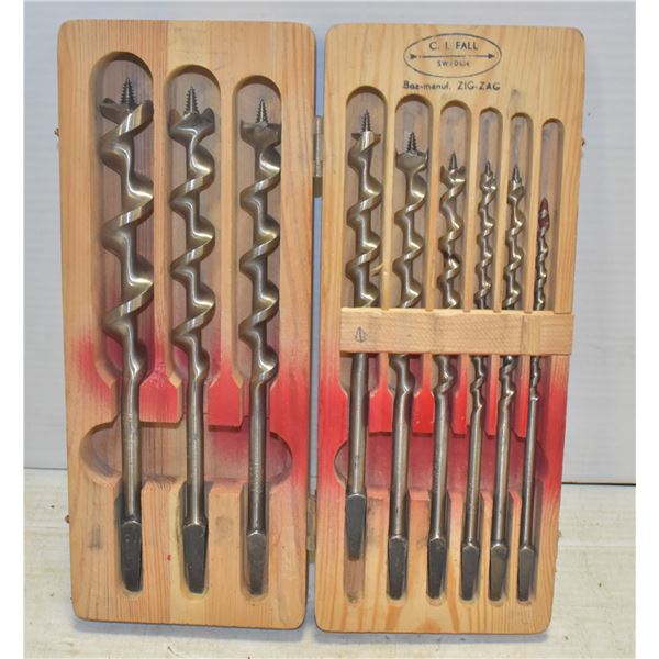 WOOD AUGER BIT SET IN CASE