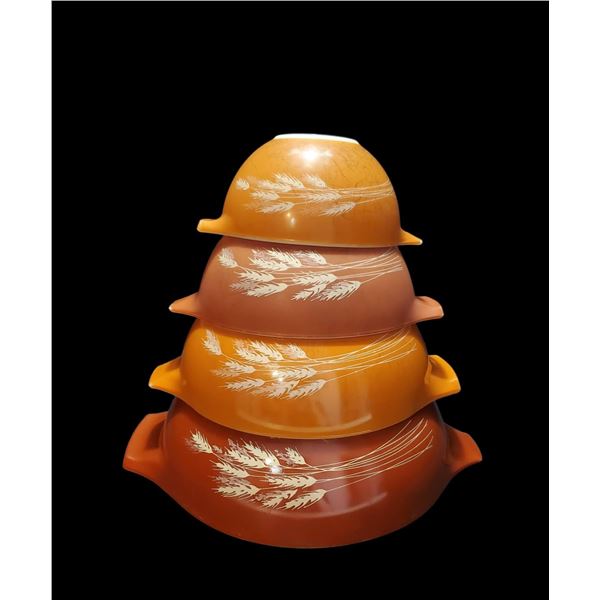 Vintage Pyrex - 7 Pieces