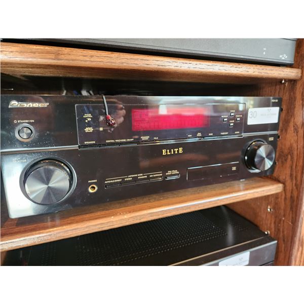 Pioneer VSX30 Amplifier