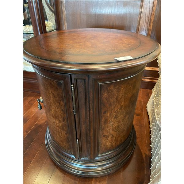 Stanley Furniture Round Side Table 27" x 29H