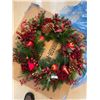 Image 1 : 33" Christmas Wreathe
