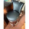 Image 2 : Leather Bar Stool