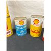 Image 4 : Shell Oil Cans