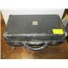 Image 2 : CONN CASED SILVER TRUMPET W/ACCESS.