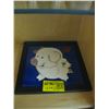 Image 2 : 2 COLORFUL PIGS & PLAQUE