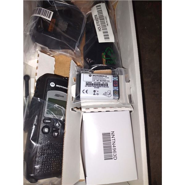NEW, MOTOROLA DTR SERIES PORTABLE RADIO ($398.00 NEW)