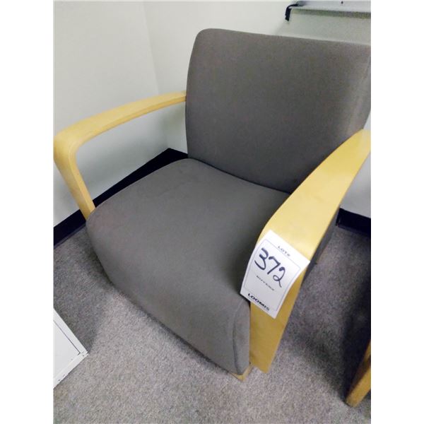 ARMREST CHAIR