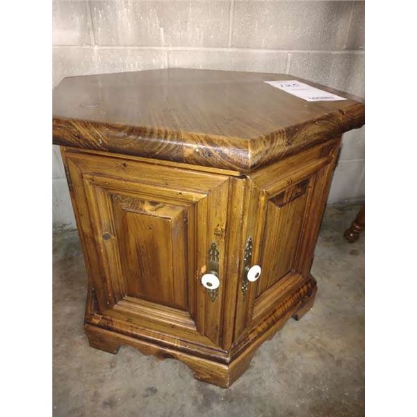 WOODEN END TABLE