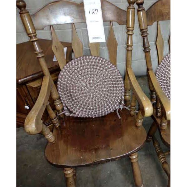 WOODEN CHAIR
