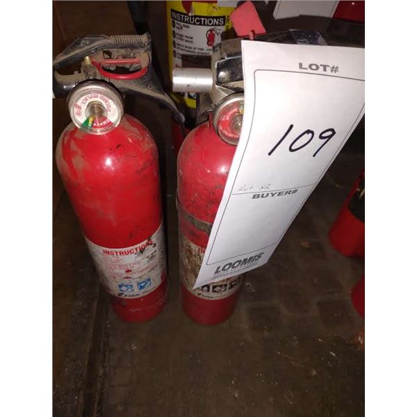 SMALL FIRE EXTINGUISHERS (X2)