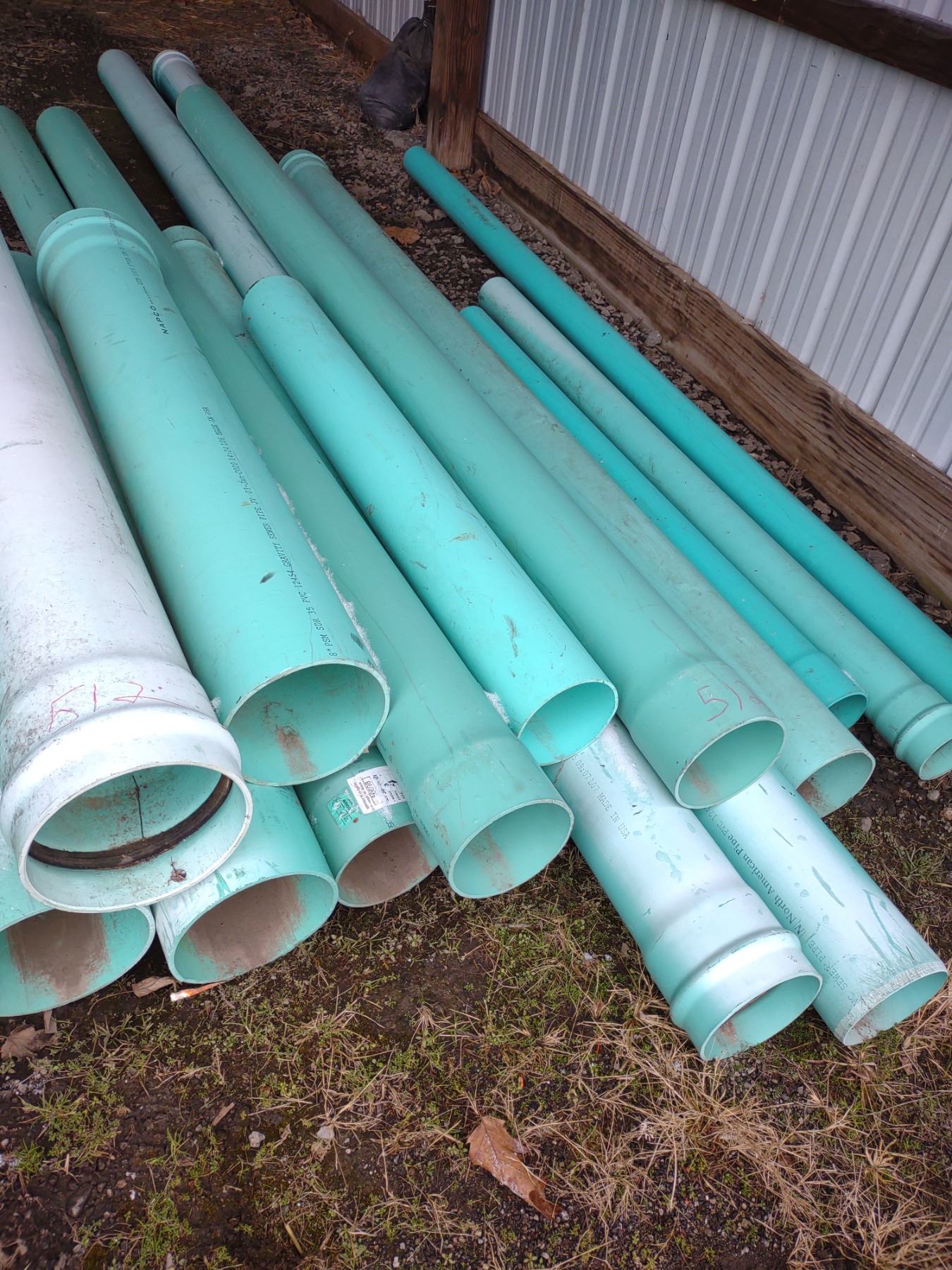 LARGE LOT OF ASSORTED PVC PIPES