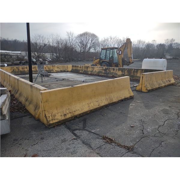 YELLOW JERSEY BARRIERS