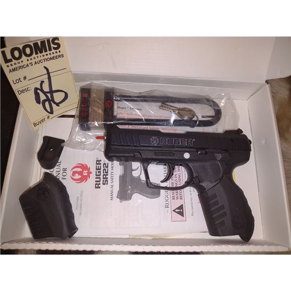 RUGER SR 22  (LOOKS NEW )