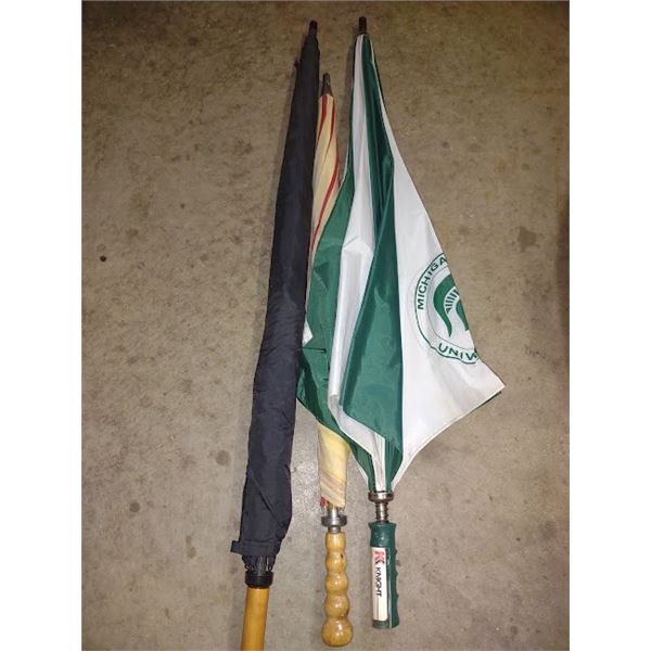 3/ GOLFING UMBRELLAS SALES LOT