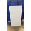 Image 8 : BEIGE 4 DRAWER FILING CABINET