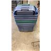 Image 2 : 6 TOTES WITH LIDS