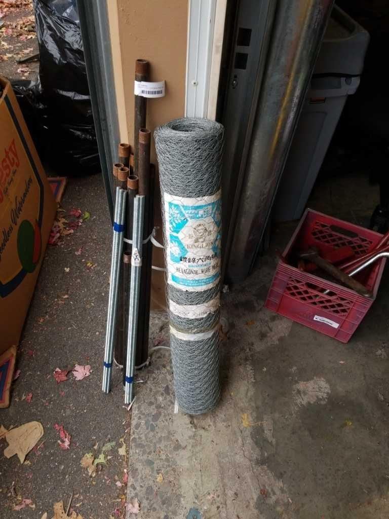 THREADED ROD, WIRE MESH FENCE AND PIPES