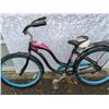 Image 2 : BLACK SCHWINN CRUISER BIKE