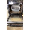 Image 2 : CHEFMAN MULTIFUNCTIONAL AIR FRYER AND ROTISSERIE TESTED WORKING