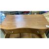 Image 8 : PEPPLERS 4 DRAWER SERPENTINE DRESSER