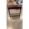 Image 1 : WINNERS SIDE TABLE