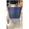 Image 8 : GAS LIFT OFFICE CHAIR AND 2 DRAWER FILING CABINET