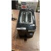Image 2 : AS NEW CUISINART TOUCHSCREEN 2 SLICE TOASTER TESTED AND WORKING - RETAIL $79