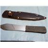 Image 5 : Lot of two knives - trueflight throwing knife and scabbard, by Wm Rogers / Sheffield , sharkened tip